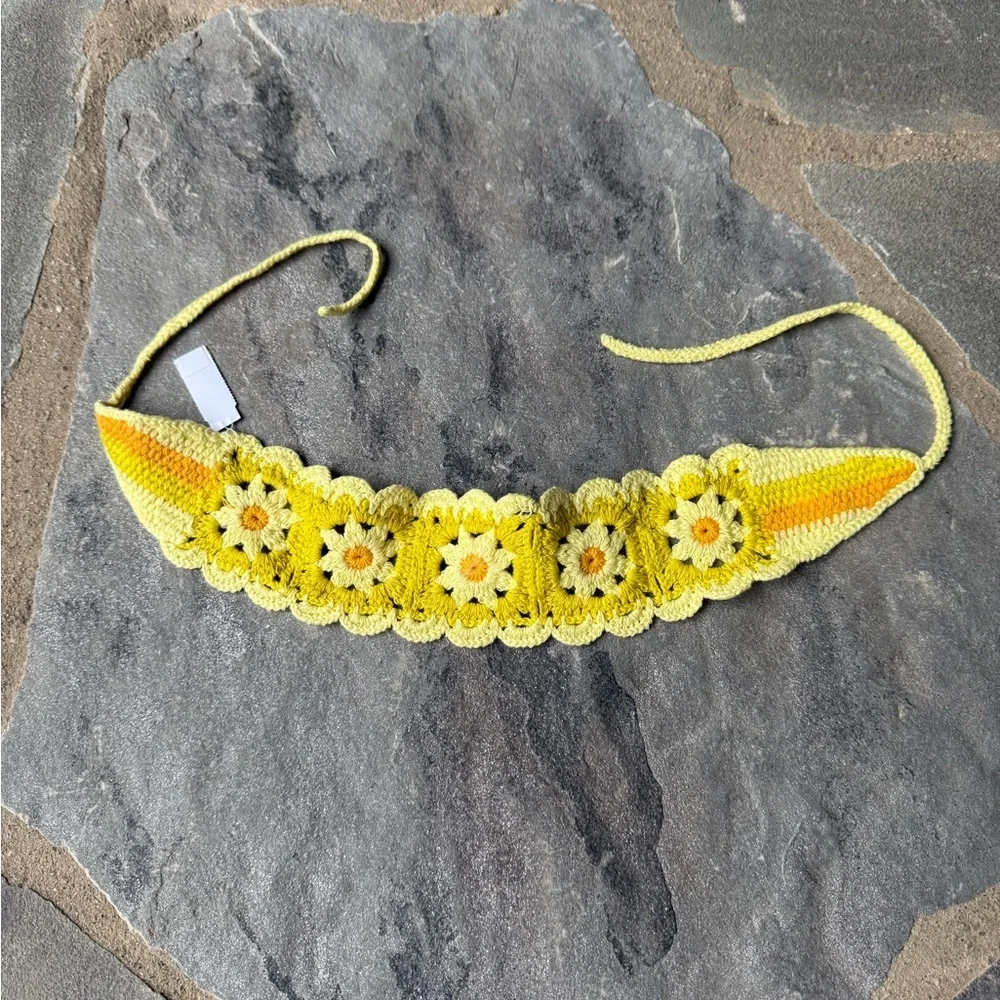 Small Floral Crochet Hair Wrap